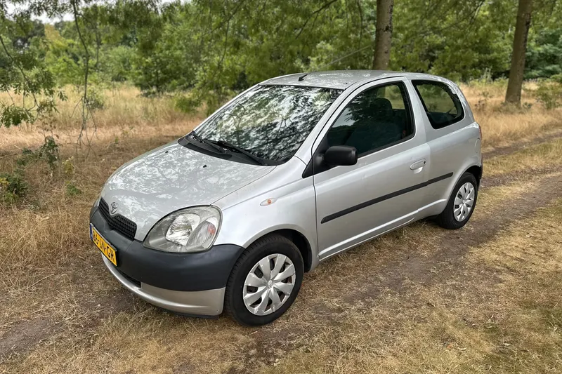 Toyota Yaris (2002)