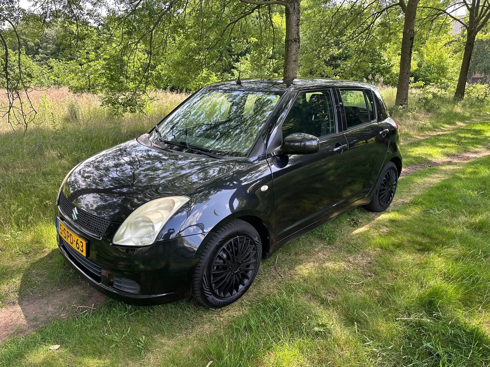 Suzuki Swift (2005) — foto 1