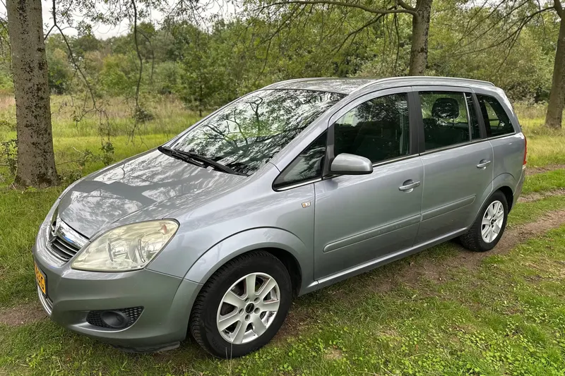 Opel Zafira (2008)