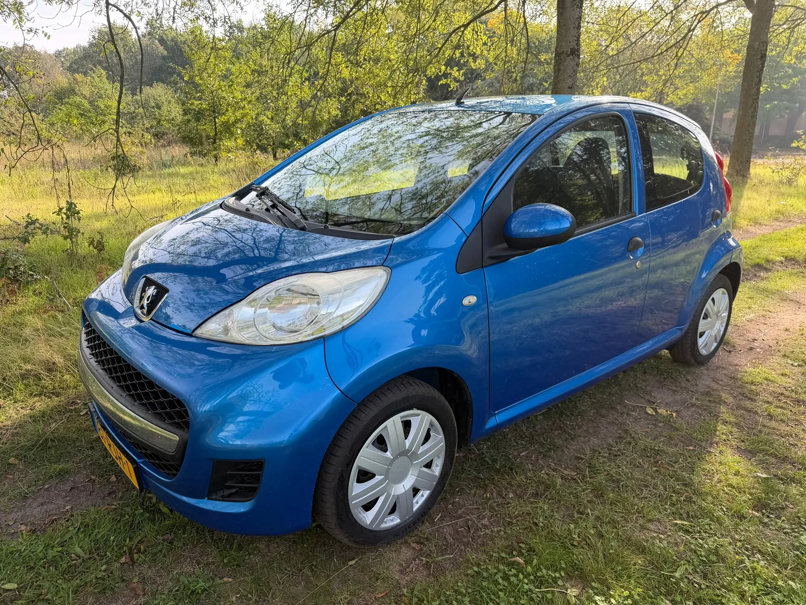 Peugeot 107 (2011) — foto 1