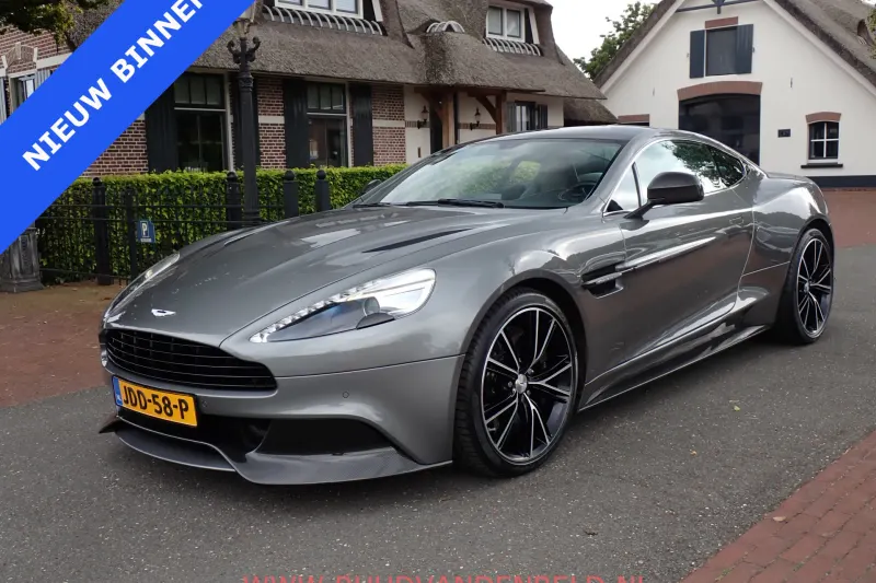 Aston Martin Vanquish (2014)