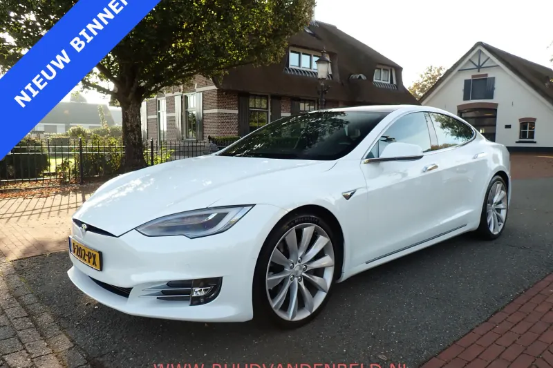 Tesla Model S (2020)