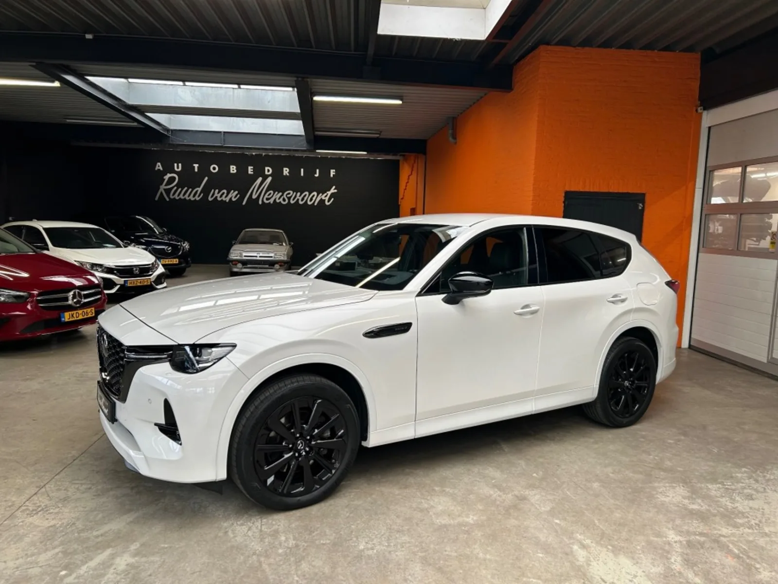 Mazda CX-60 (2022) — foto 1