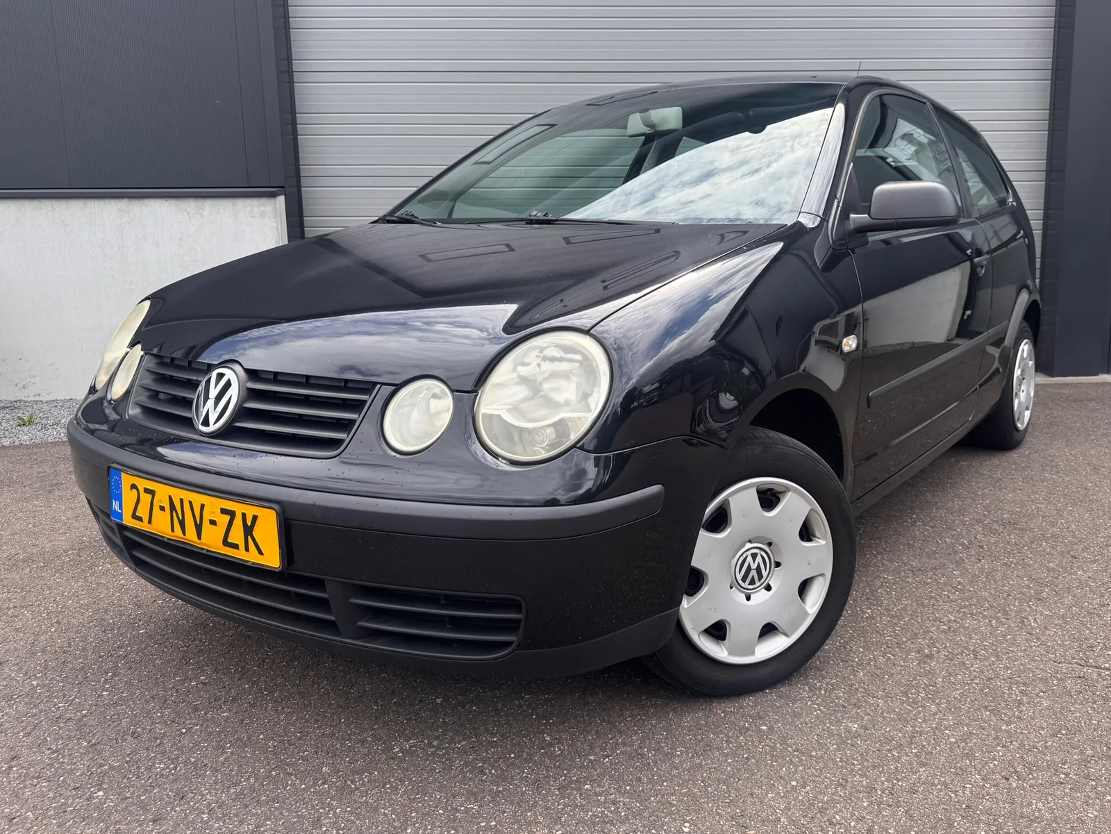 Volkswagen Polo (2004) — foto 1