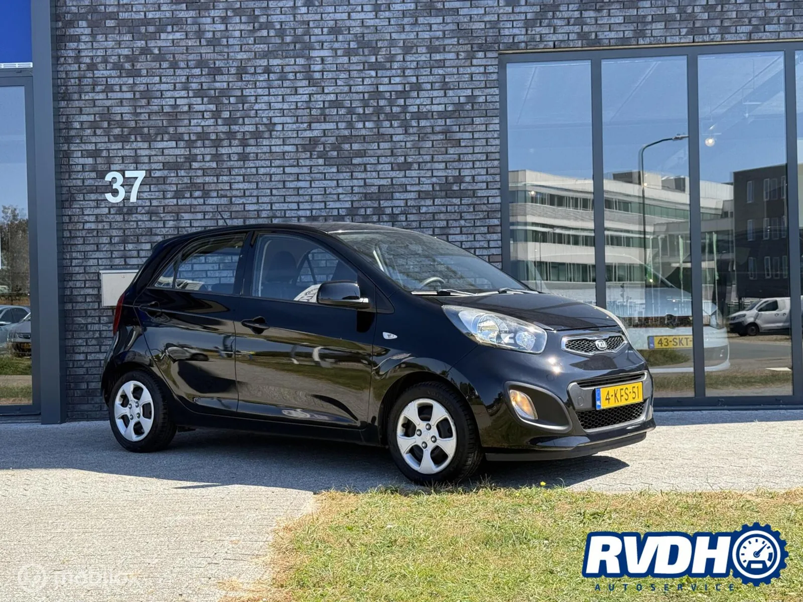 Kia Picanto (2013) — foto 1