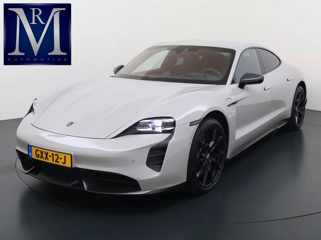 Porsche Taycan (2022) — foto 1