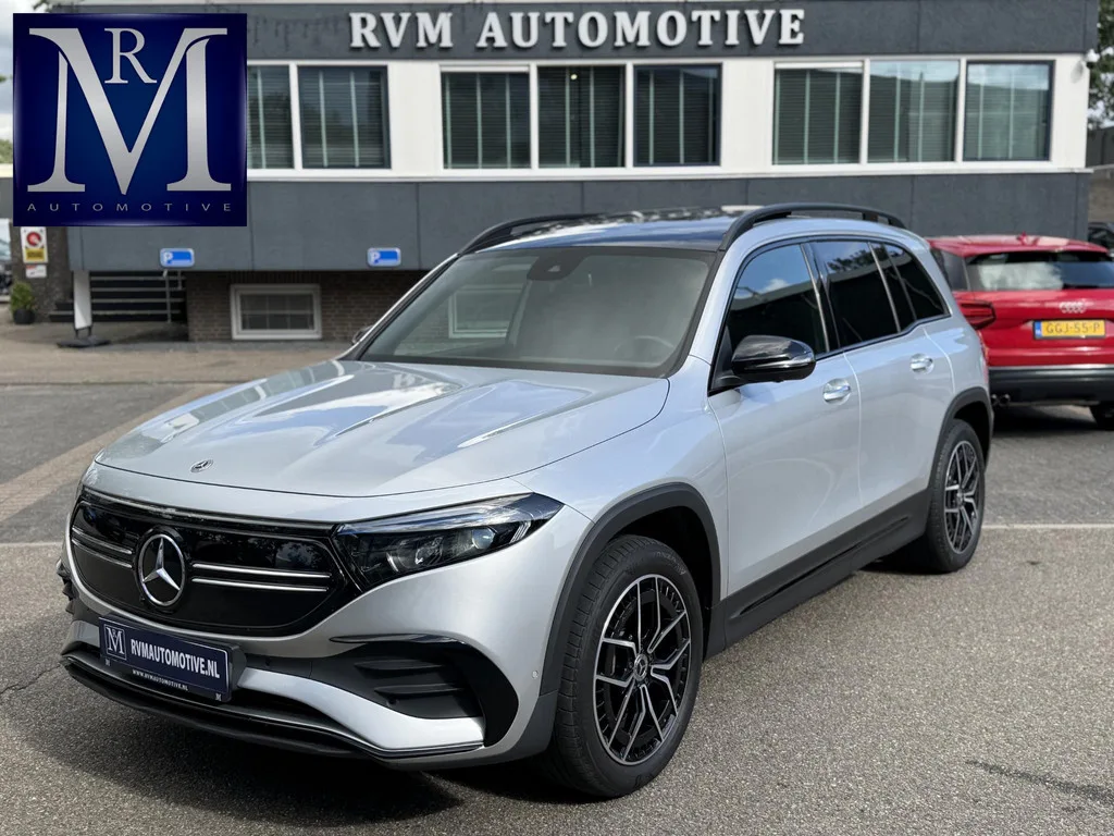 Mercedes-Benz EQB (2023) — foto 1