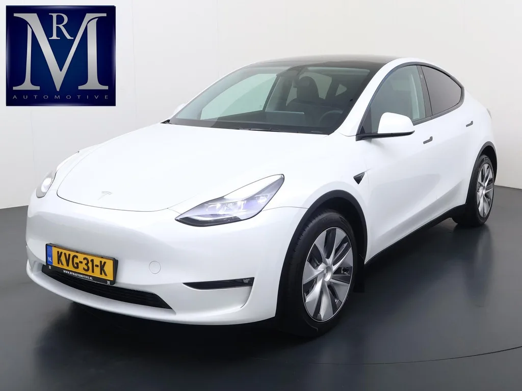 Tesla Model Y (2024) — foto 1