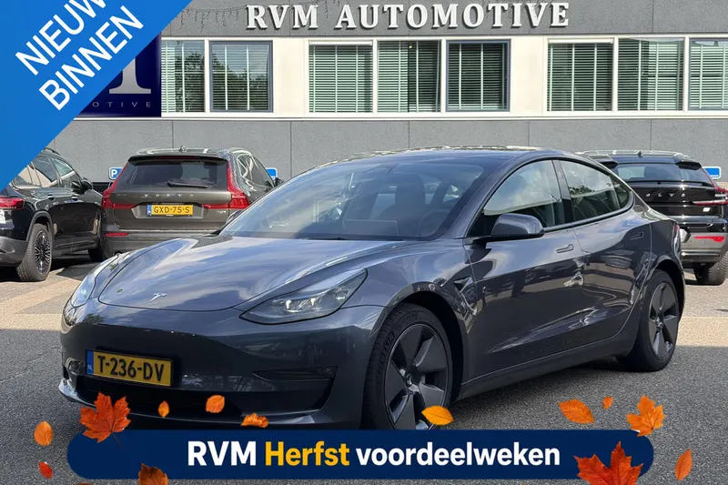 Tesla Model 3 (2023)