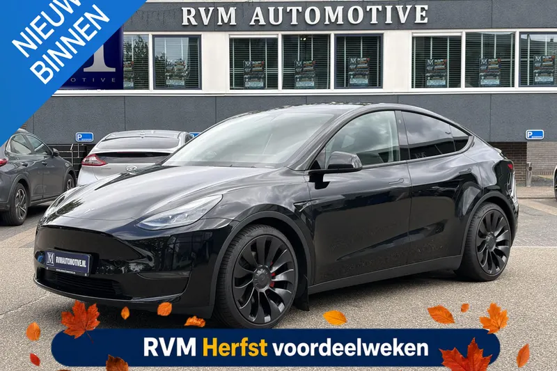 Tesla Model Y (2023)