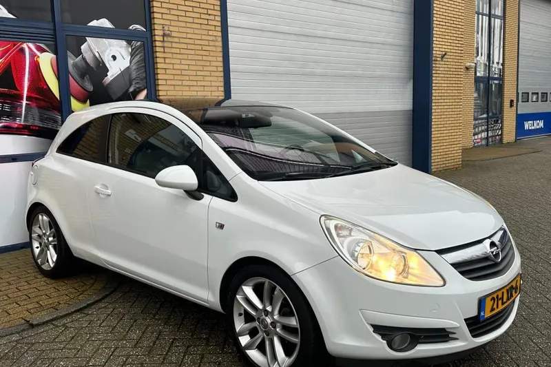 Opel Corsa (2010)