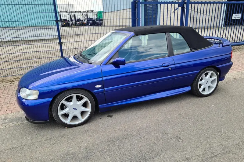Ford Escort (1996)