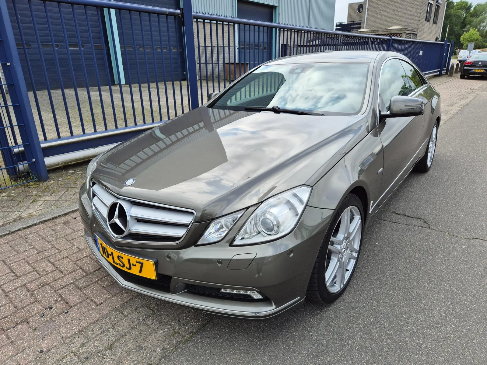 Mercedes-Benz E-Klasse (2010) — foto 1