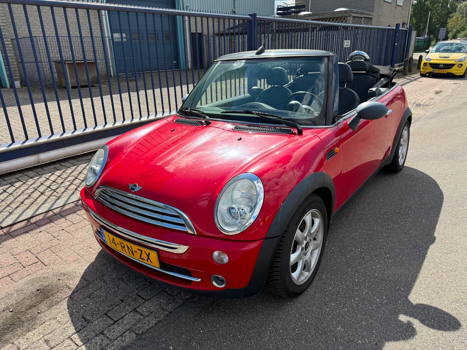 MINI Cabrio (2005) — foto 1