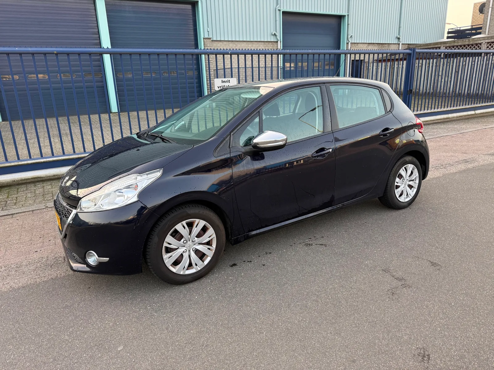 Peugeot 208 (2014) — foto 1