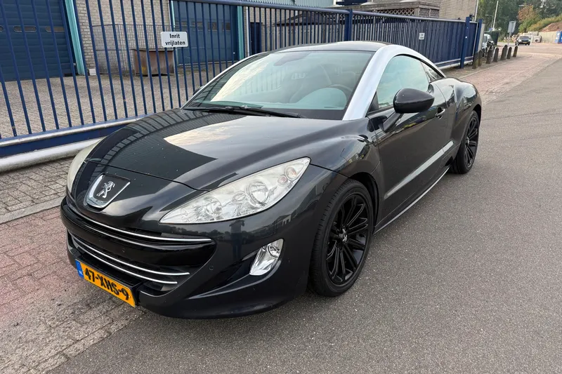 Peugeot RCZ (2012)