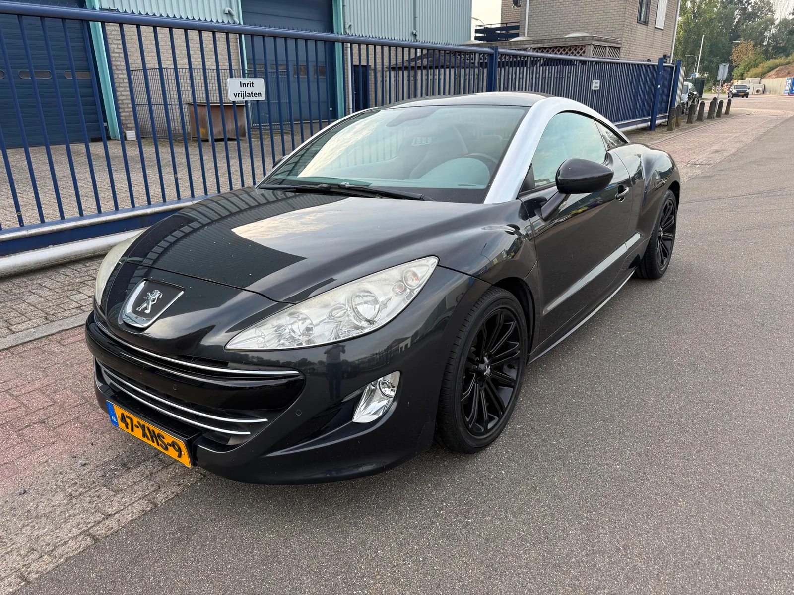 Peugeot RCZ (2012) — foto 1
