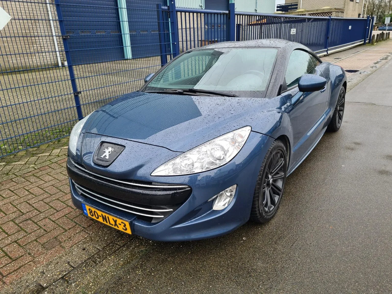Peugeot RCZ (2010) — foto 1