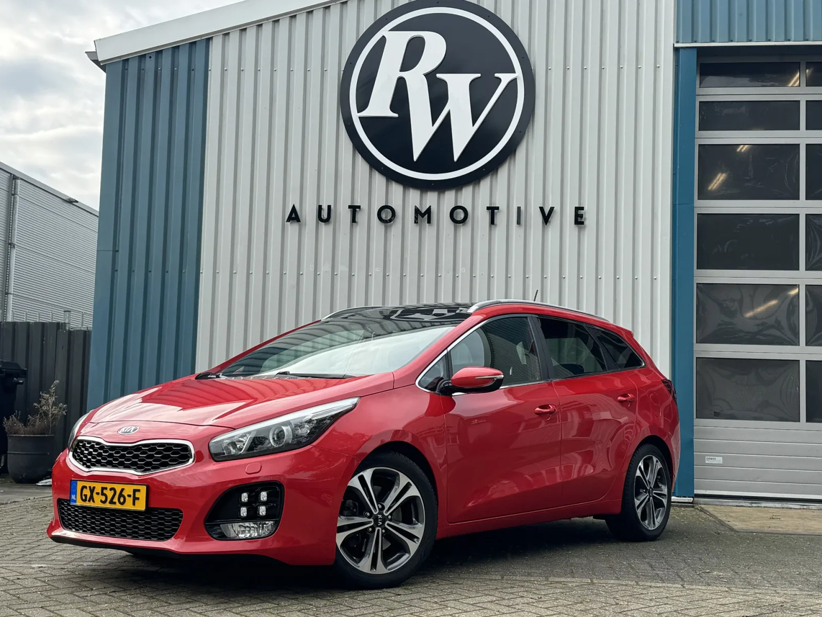 Kia Ceed (2015) — foto 1