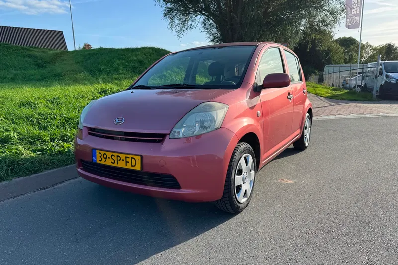 Daihatsu Sirion (2006)