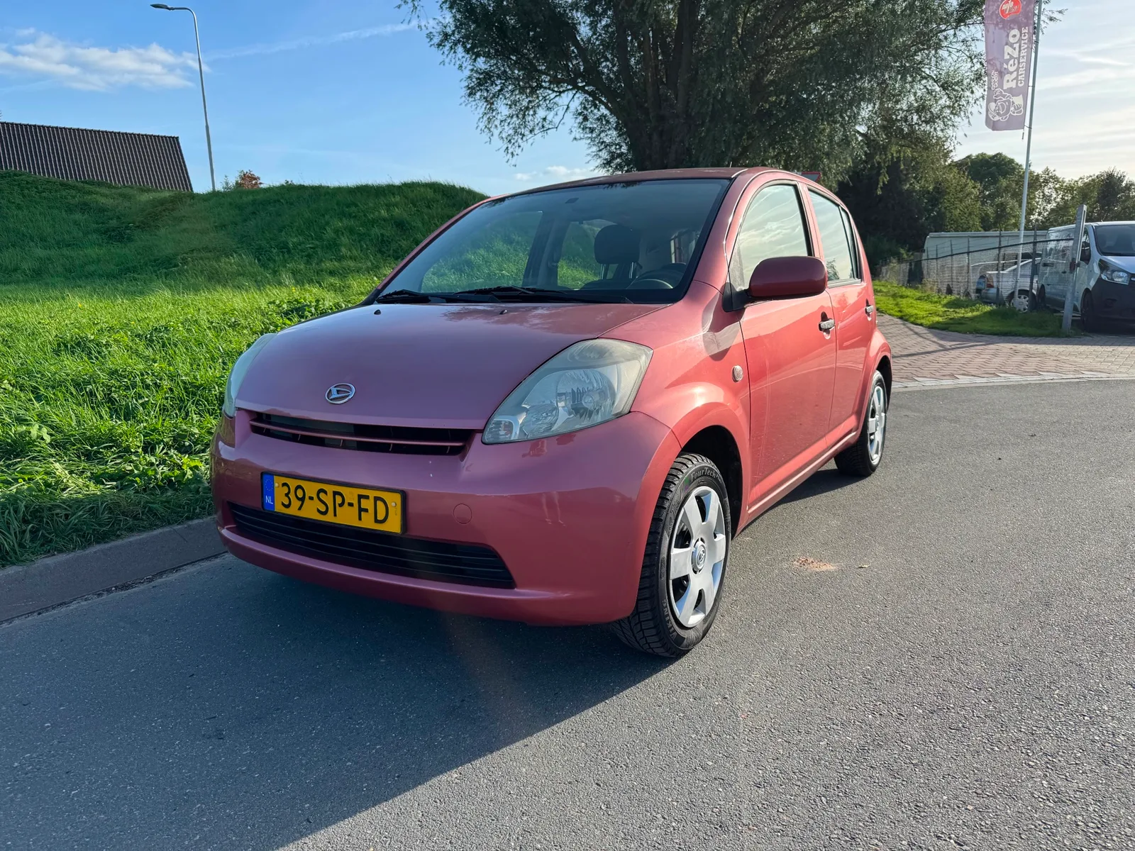 Daihatsu Sirion (2006) — foto 1