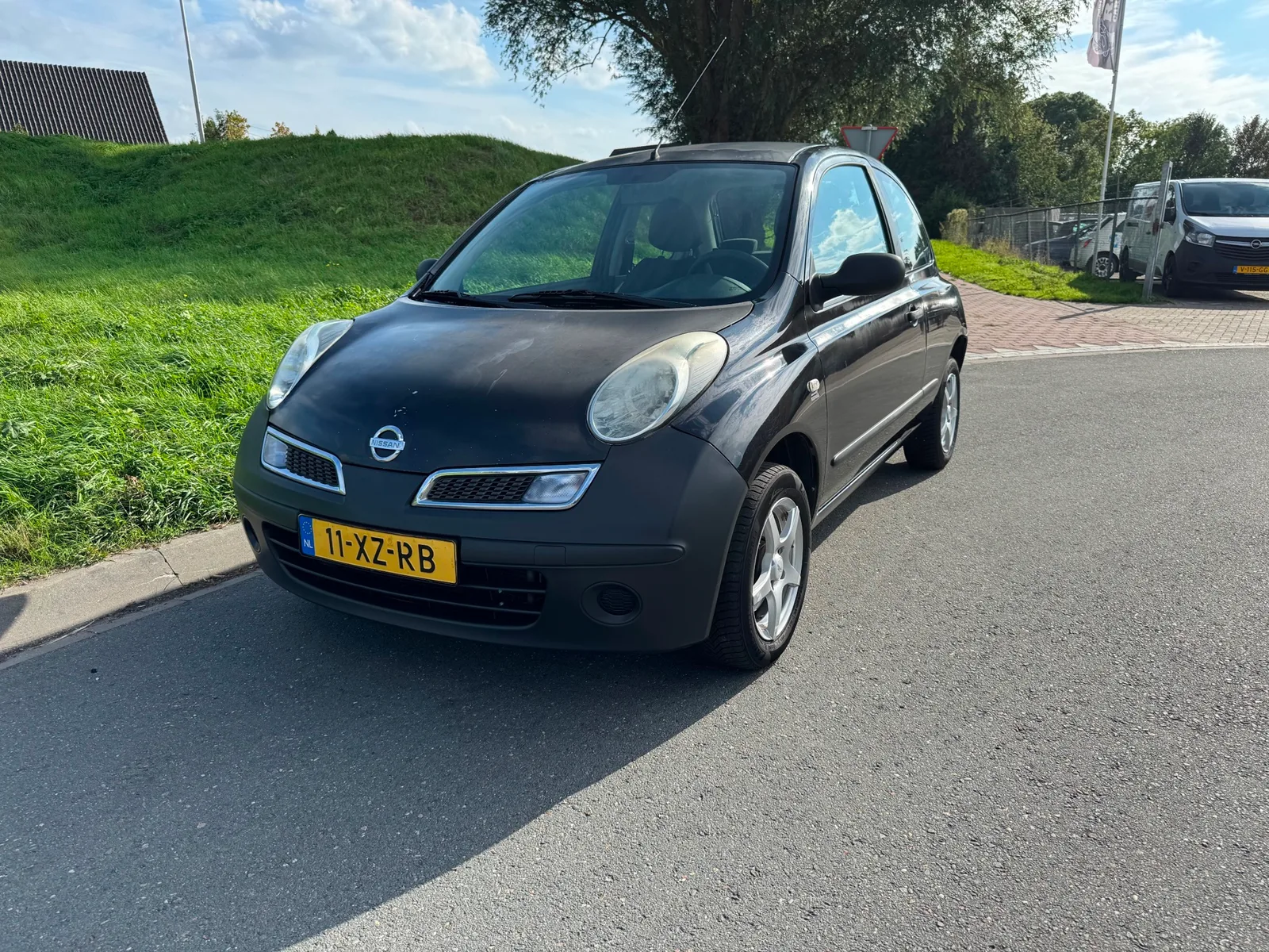 Nissan Micra (2007) — foto 1
