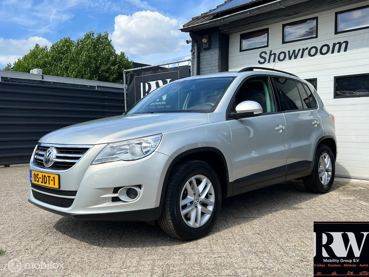 Volkswagen Tiguan (2009) — foto 1