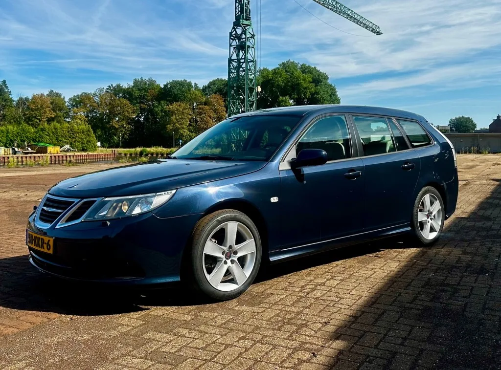 Saab 9-3 (2010) — foto 1