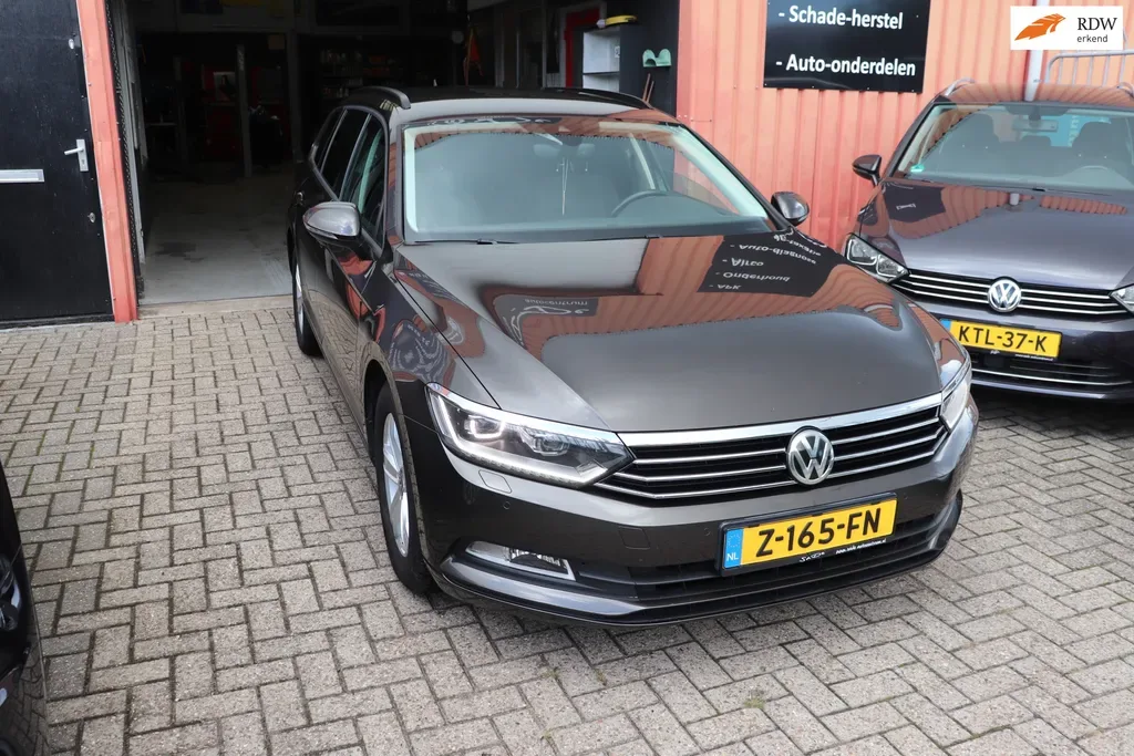 Volkswagen Passat (2015) — foto 1
