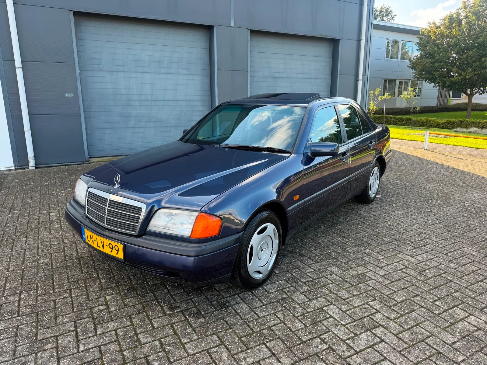 Mercedes-Benz C-Klasse (1995) — foto 1