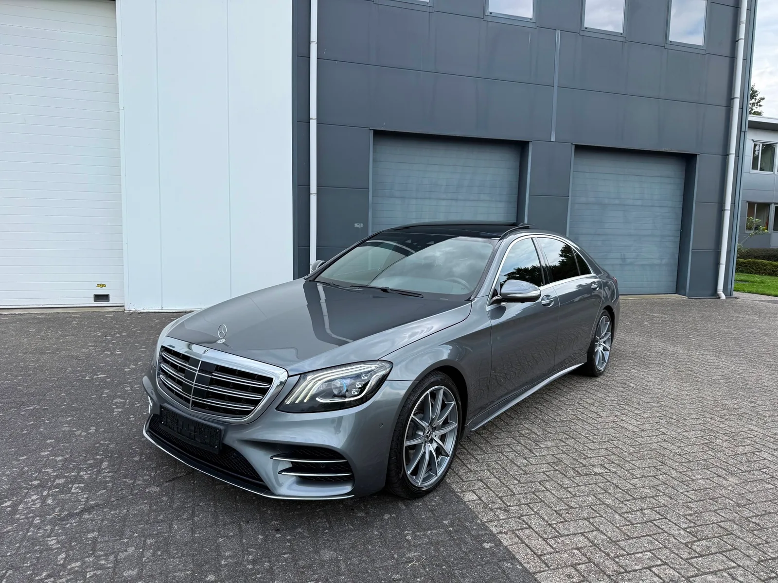 Mercedes-Benz S-Klasse (2017) — foto 1