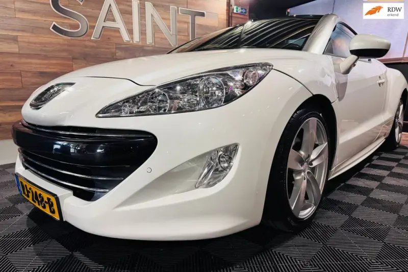 Peugeot RCZ (2011)