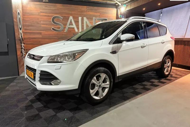 Ford Kuga (2016)