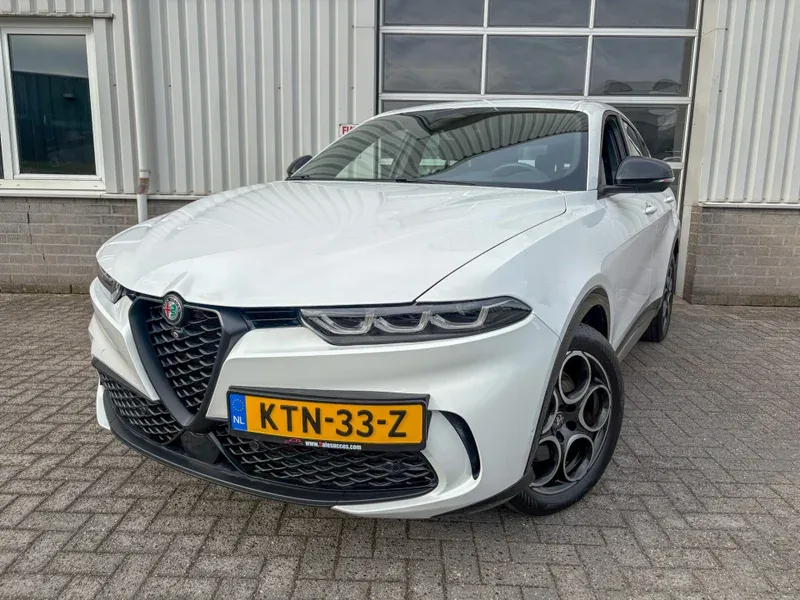 Alfa Romeo Tonale (2025) — foto 1