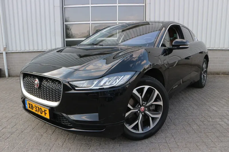 Jaguar 2018 (2018)