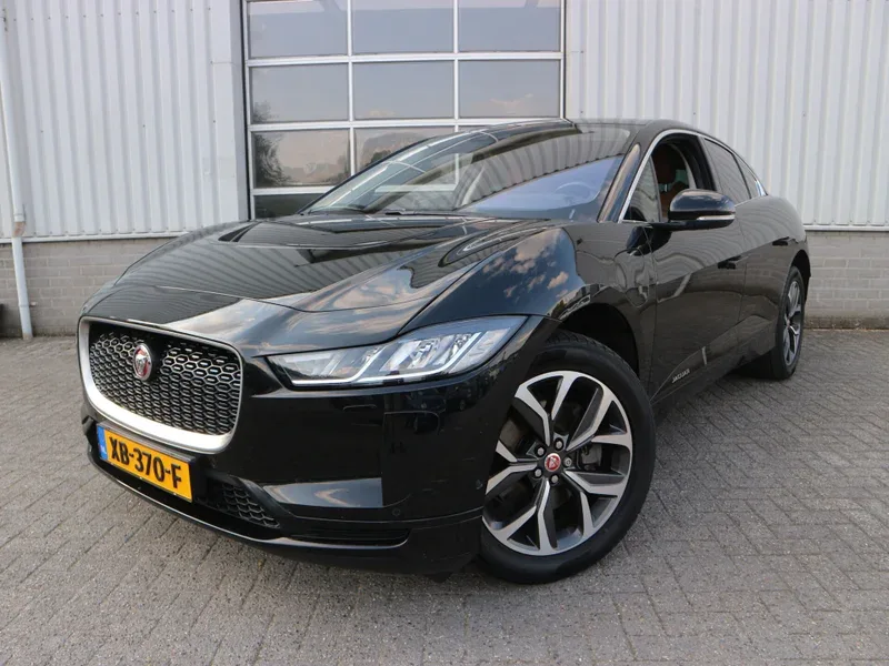 Jaguar 2018 (2018) — foto 1