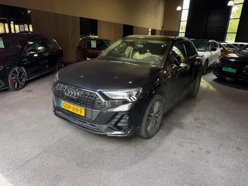 Audi Q3 (2021) — foto 1