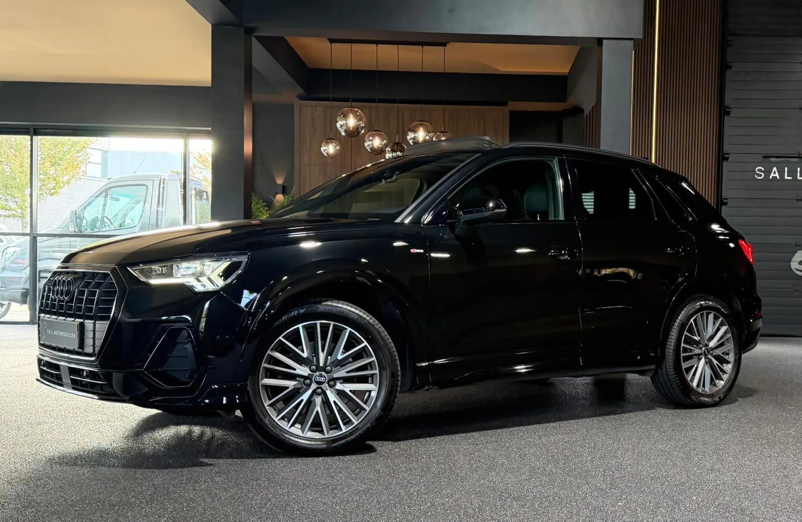 Audi Q3 (2021) — foto 1