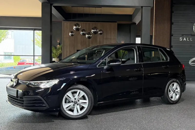 Volkswagen Golf (2022)