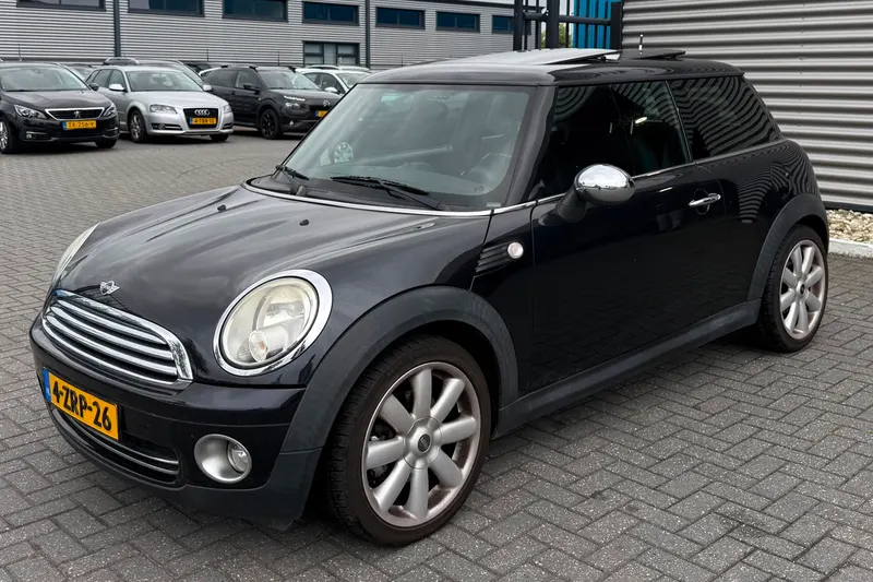 MINI Cooper (2007)
