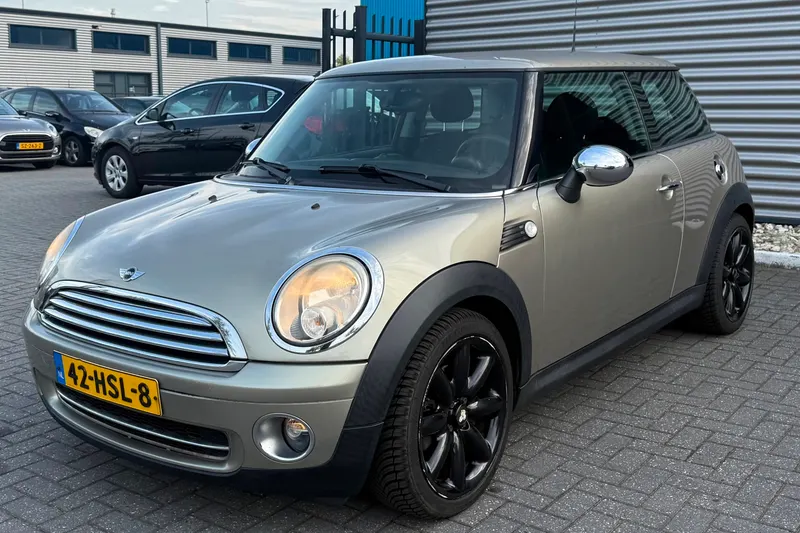MINI One (2009)