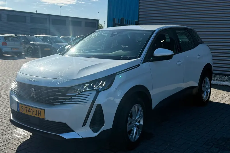 Peugeot 3008 (2021)