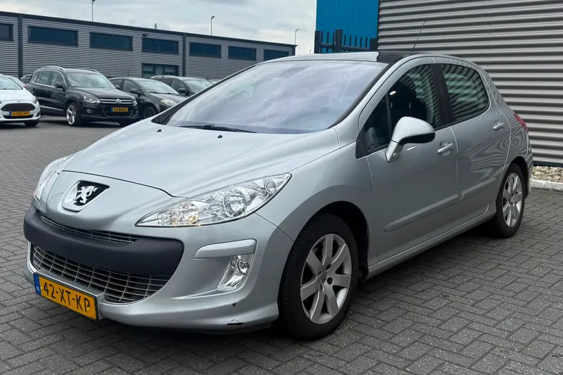Peugeot 308 (2007)