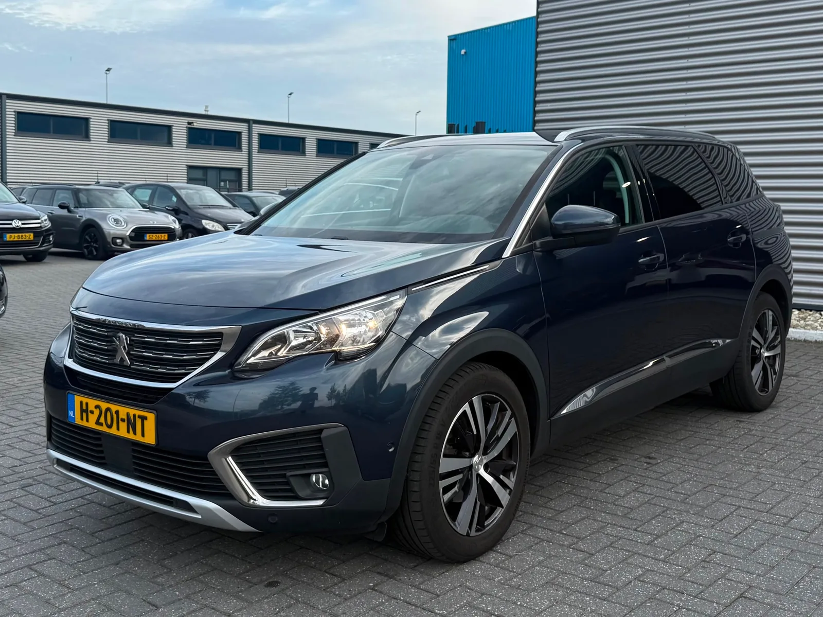 Peugeot 5008 (2019) — foto 1