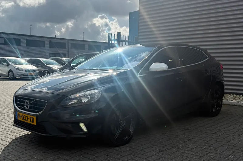 Volvo V40 (2016)