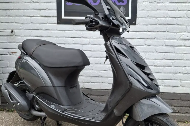 Piaggio Zip (0)