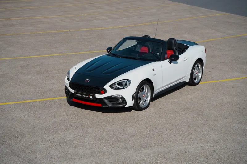 Abarth 124 Spider (2016)