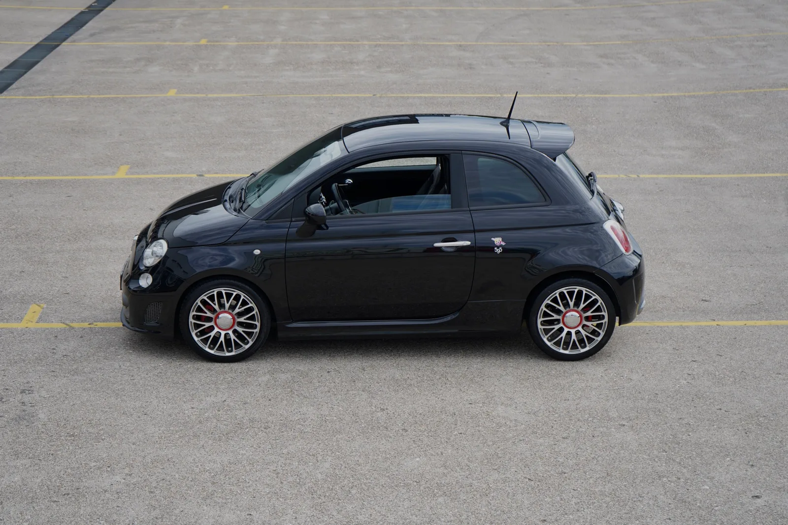Abarth 595 (2015) — foto 1