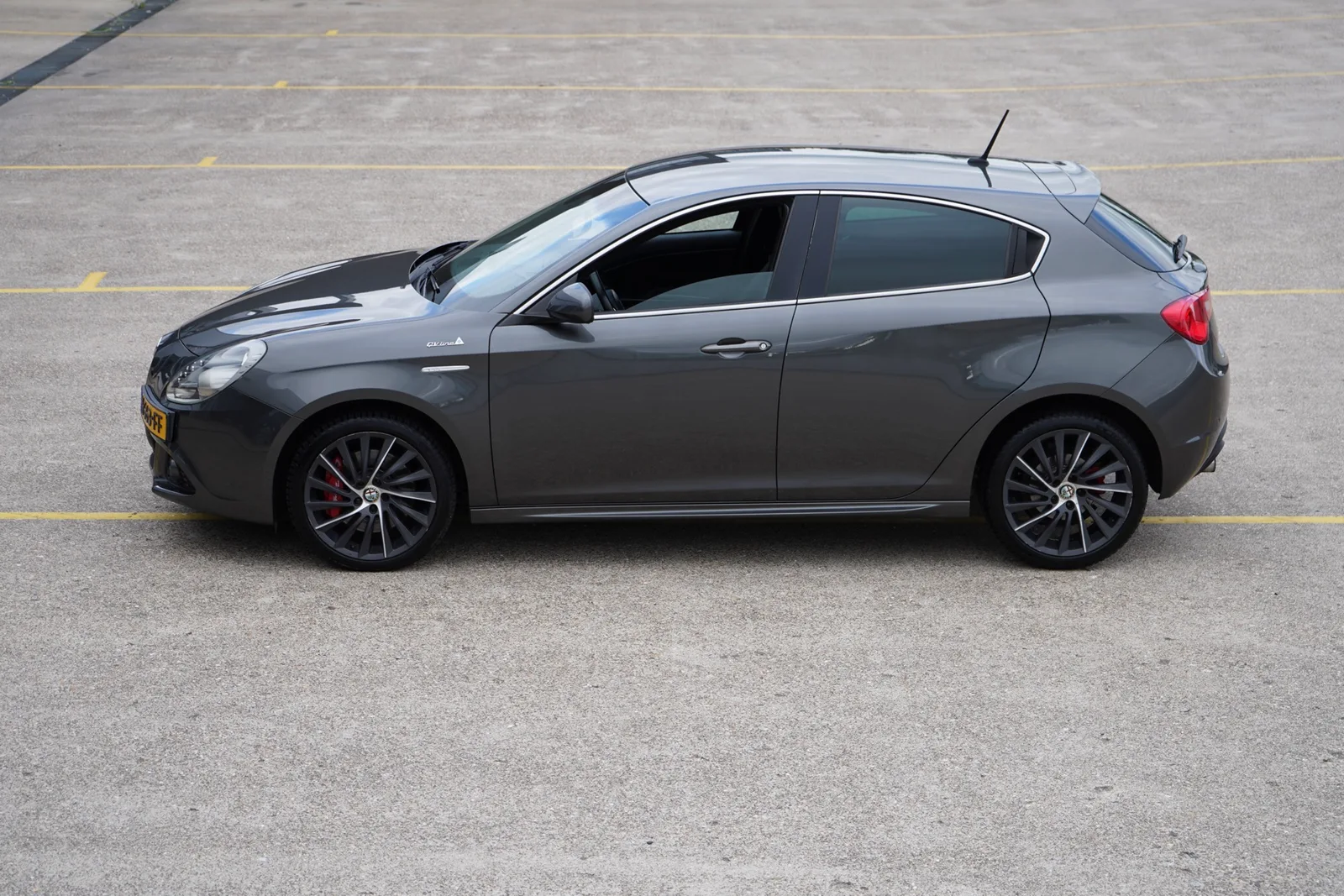 Alfa Romeo Giulietta (2016) — foto 1