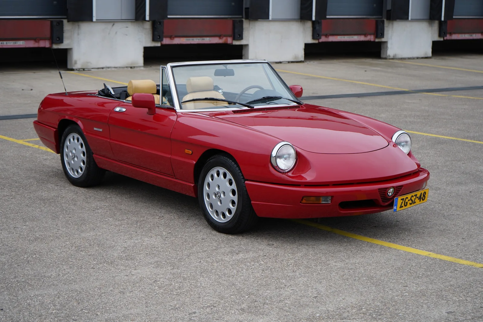 Alfa Romeo Spider (1990) — foto 1